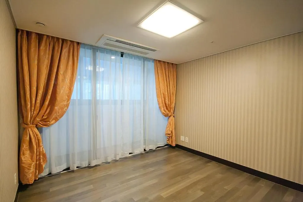 Pale De Cz Lct House Apartment Busan