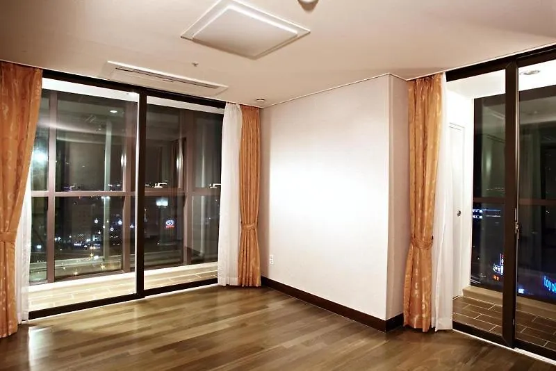 Pale De Cz Lct House Apartment Busan
