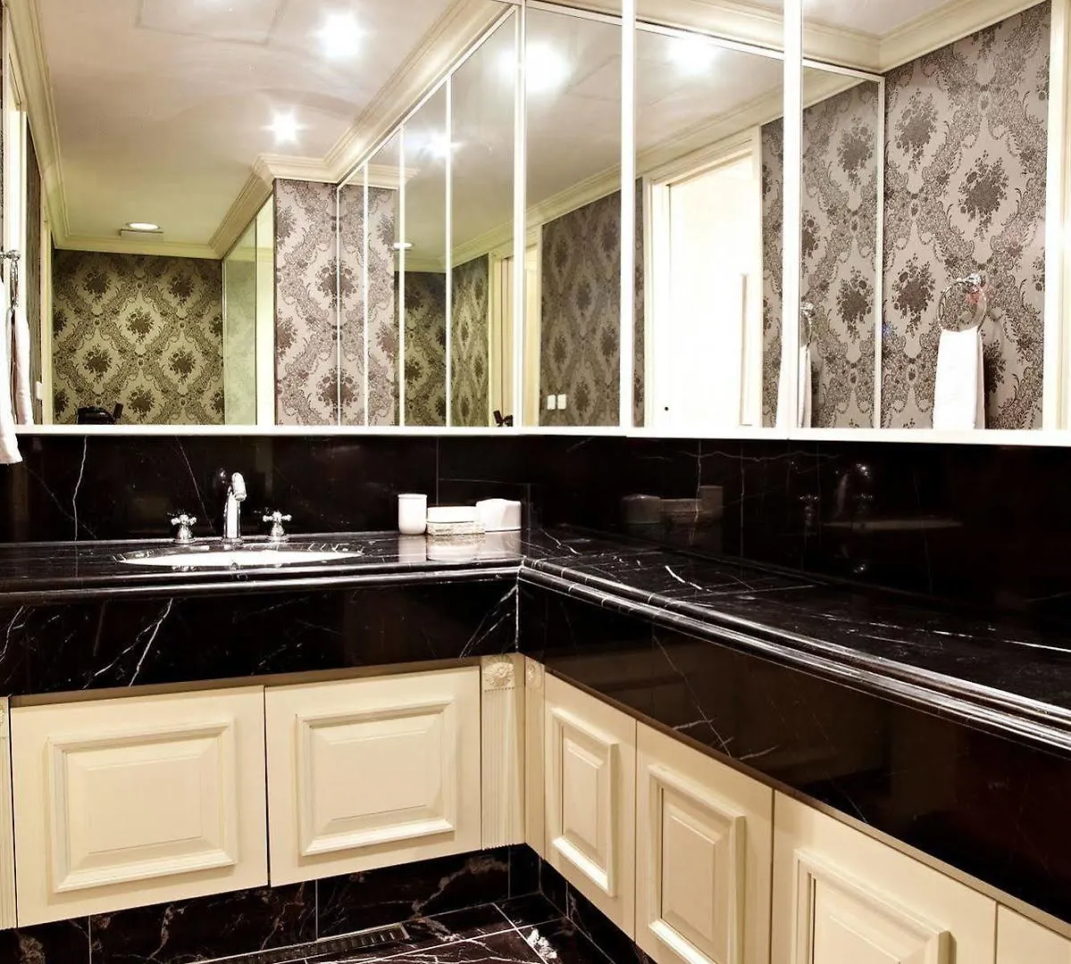 Pale De Cz Lct House Apartment Busan South Korea